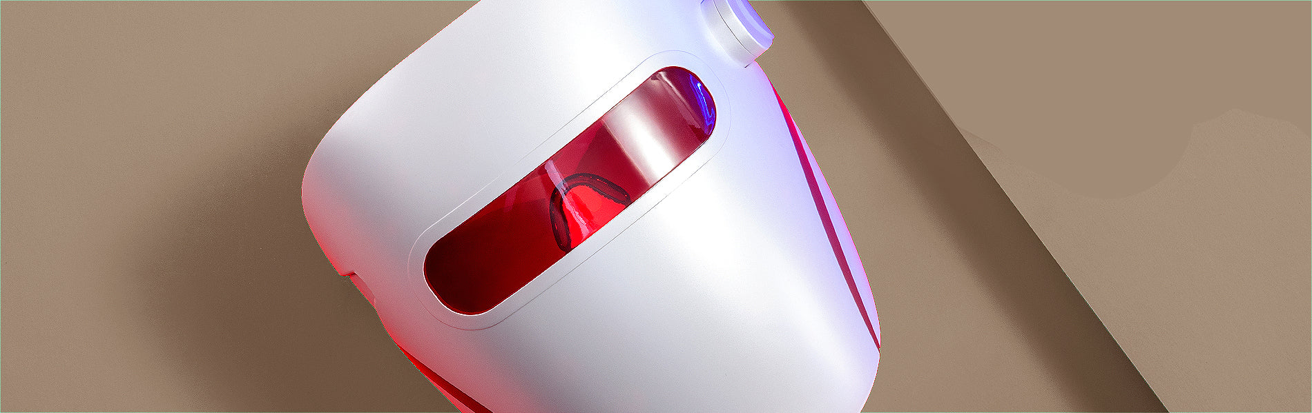 Lumamask 7 LED Light Therapy: A Review by Lavinia Rusanda
