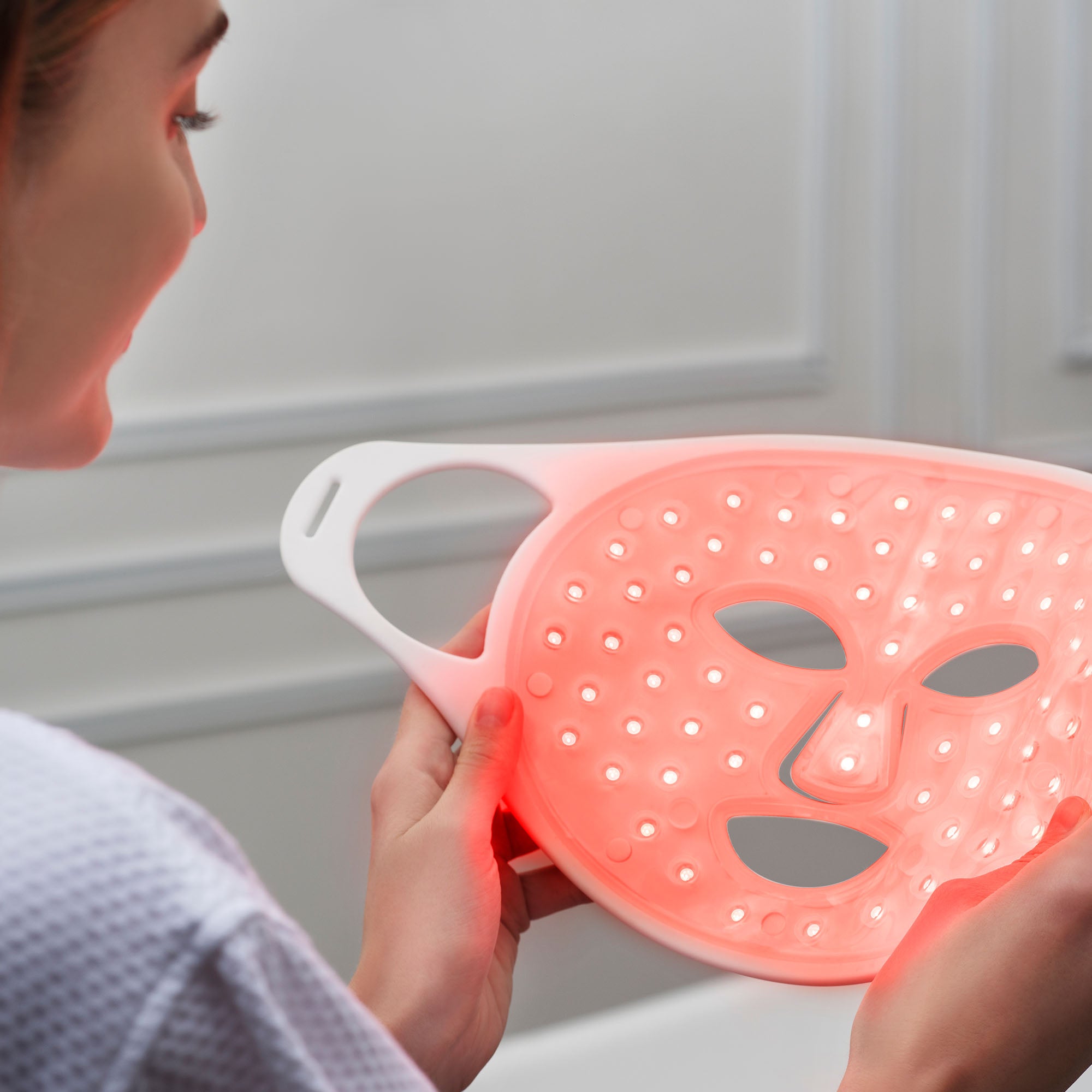 LED Light Therapy Mask - Silicone